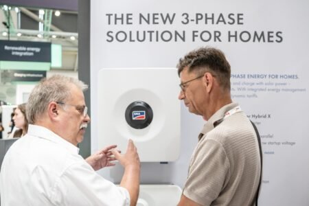 Integrierte Lösung für effizientes Energiemanagement: SMA stellt neue Energy Solution für Eigenheime und kleinere Unternehmen vor